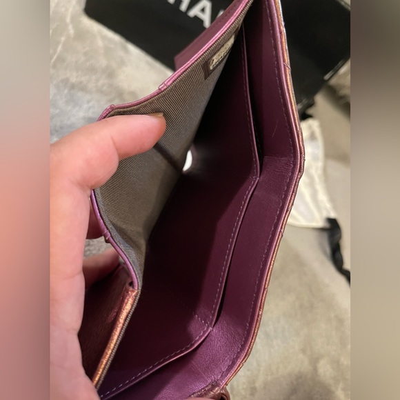 ❤️SOLD❤️🦄✨Auth CHANEL Iridescent Lambskin Small Quilted Flap Wallet in Purple - Picture 10 of 13